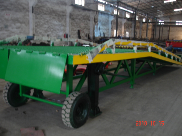 移动式登车桥、货车卸货平台、重型货柜车卸货台