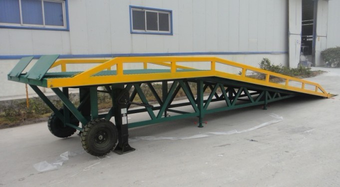 登车桥-移动式登车桥厂家-登车桥价格优惠 DCQY-8T-10M