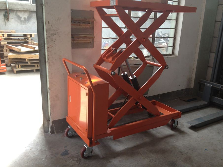 供应东莞电动平台车/广州模具平台搬运车/深圳电动升降小平台资料