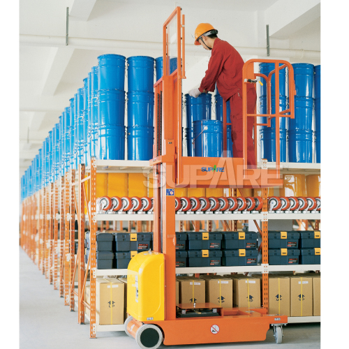 速帕三级门架全电动高空取料机 SAE00902