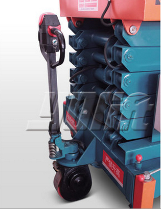 助力型剪叉式高空作业平台 YL11125