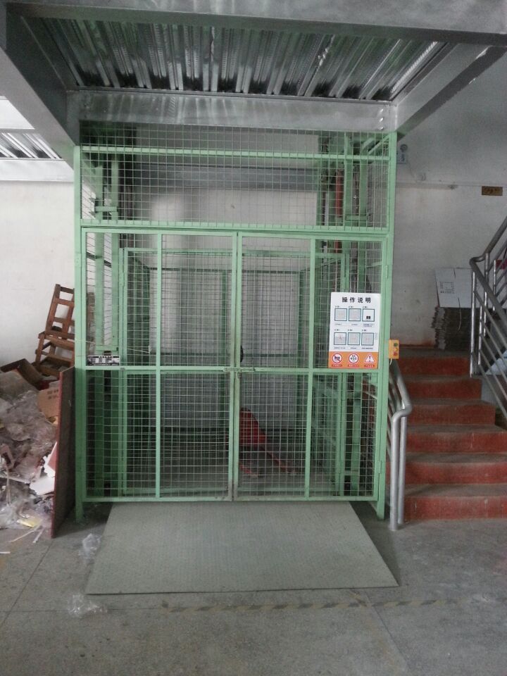 导轨式升降机 液压货梯 SJG(可根据客户要求定做)_升降平台网 导轨式升降机 液压货梯 SJG(可根据客户要求定做)_升降平台网