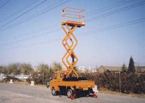 剪叉平台高空车